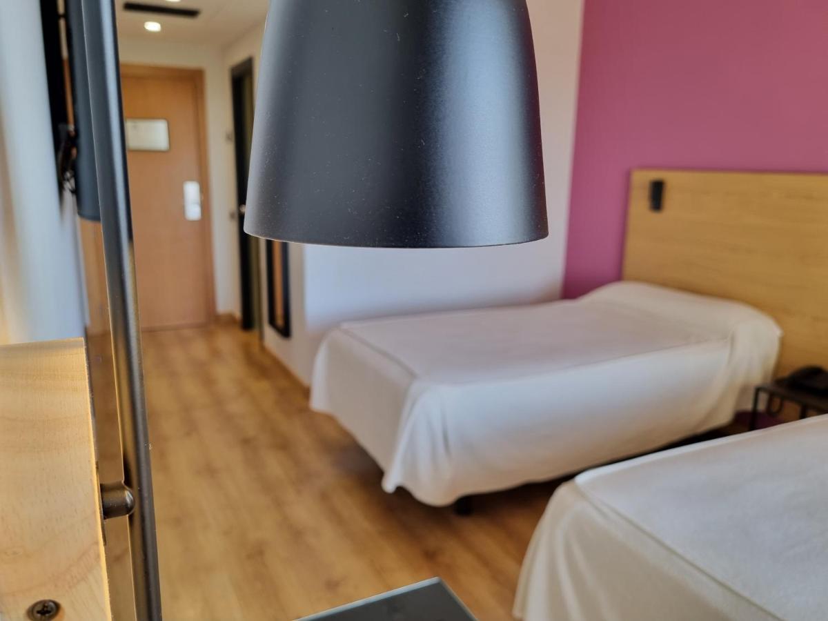 Ejido Hotel El Ejido Bagian luar foto