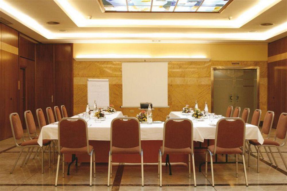Ejido Hotel El Ejido Bagian luar foto
